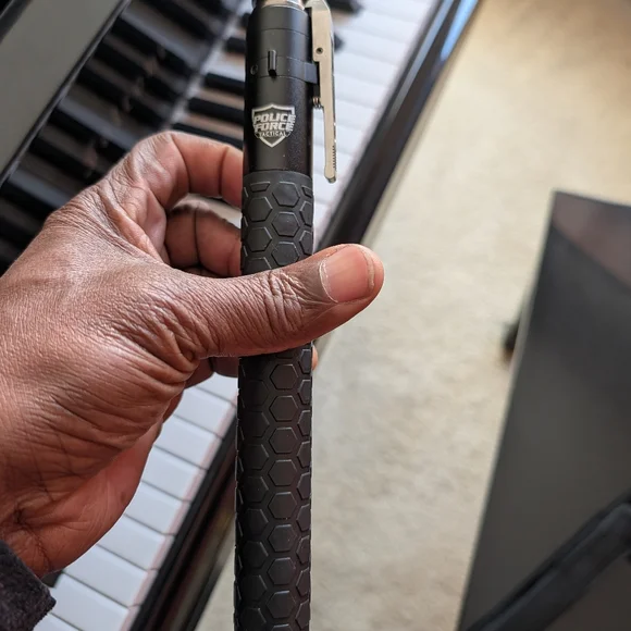 Black and Silver Telescopic Baton - Picture 8 of 16